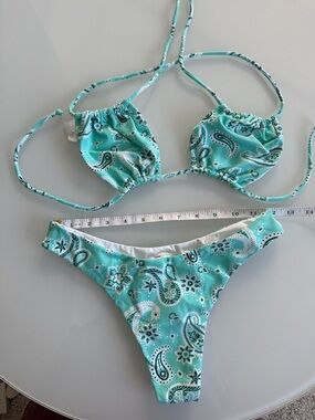 Aqua Paisley Triangle Bikini Set - Women's Swim Bikini